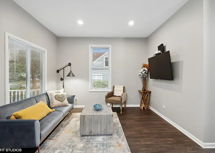Modern Retreat, Double Lot With Pergola, Fire Pit, Game Room, 5 Min To Zoo Ferienhaus Brookfield