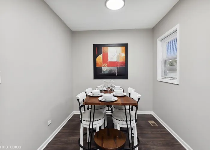 Ferienhaus Modern Retreat, Double Lot With Pergola, Fire Pit, Game Room, 5 Min To Zoo Brookfield
